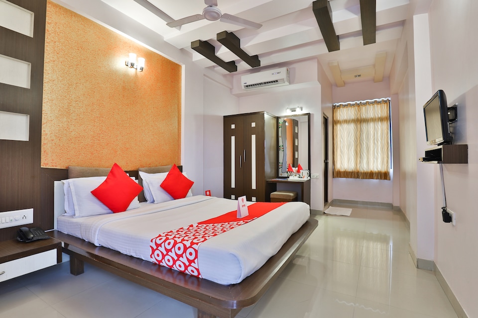 OYO 2116 Skylon Hotel, Gandhinagar, Gandhinagar