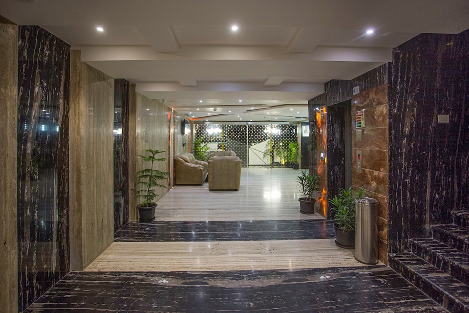 OYO 2133 Hotel Maaris Grand, Kodambakkam Chennai, Chennai