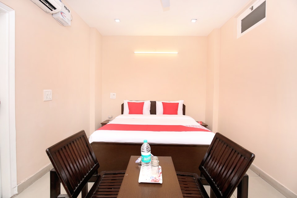 OYO 13037 Hotel Ambassador, Civil Lines Ludhiana, Ludhiana