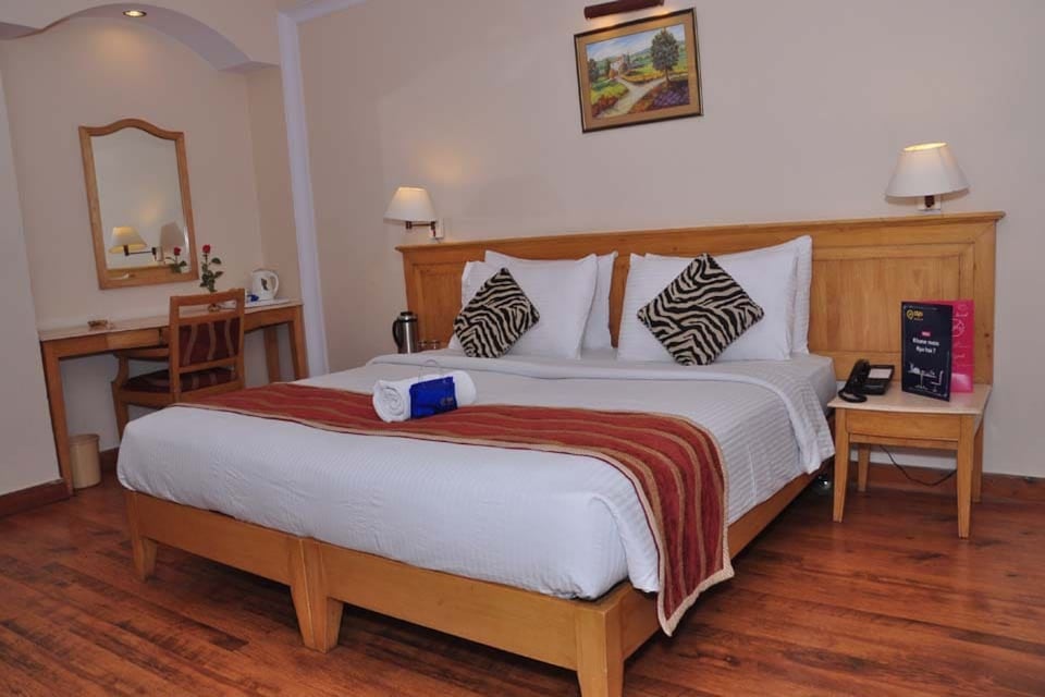 OYO 2142 Hotel Willow Banks, The Mall Road-Shimla, Shimla