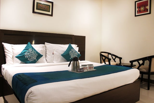 OYO Hotel Karan Vilas