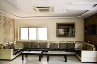 OYO Hotel Karan Vilas