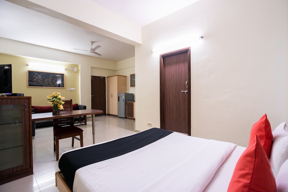 Capital O 11718 Hotel Shivarth, SP Ring Road Sarkhej, Ahmedabad