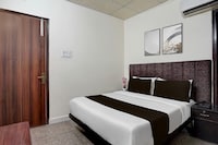 Super Townhouse Johri Enclave Metro Station Formerly Second Home