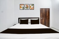 Hotel O S.S Hotel and Restaurant