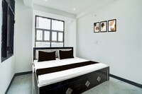 Hotel O S.S Hotel and Restaurant