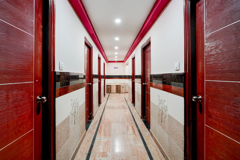 Hotel O LoLo Hotels & PG, Hebbal Bangalore, Bangalore
