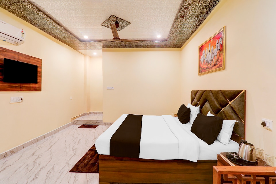 Hotel O Blue Heaven, Golghar, Gorakhpur