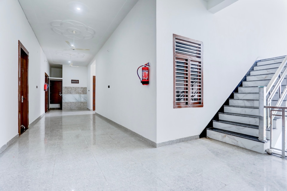 OYO 832010 The King Heaven Oyo, Etawah, Etawah