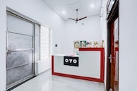 OYO 832010 The King Heaven Oyo