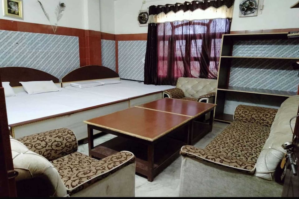 Hotel O Om Sai Guest House & Hotel, Mainpuri, Mainpuri