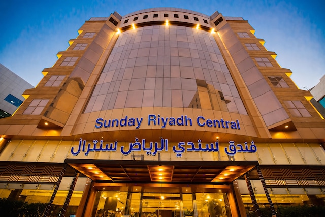 Sunday Riyadh Central Near Kingdom Tower