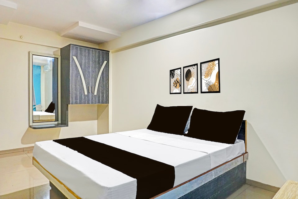 Hotel O Sarthak lodging , Katraj Khed Shivapur Pune, Pune