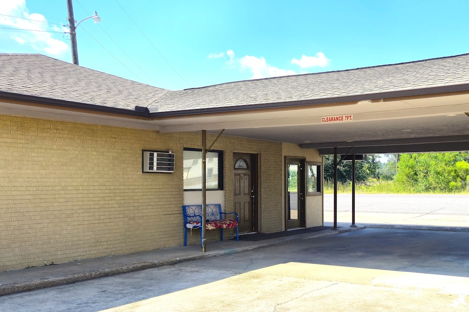 Relax Inn by OYO Sulphur Hwy 90, Sulphur Central LA, Sulphur LA