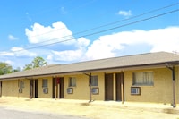 Relax Inn by OYO Sulphur Hwy 90