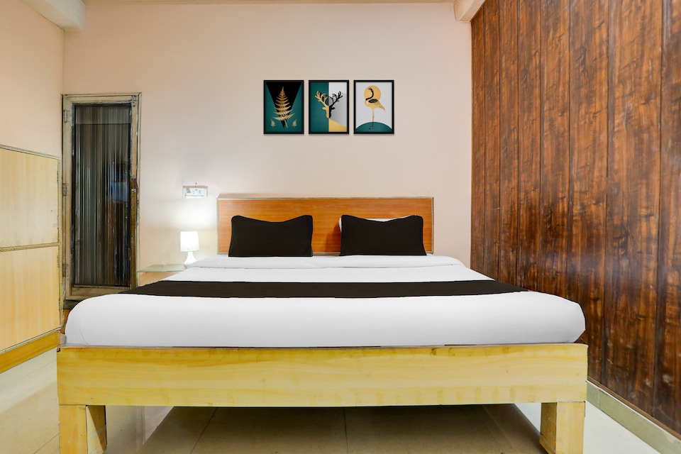 SPOT ON HOTEL SHIV PALACE, Lashkar, Gwalior