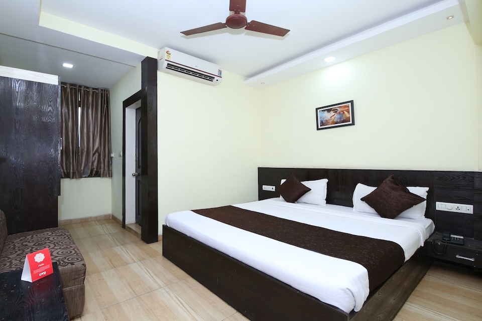 Capital O 2155 Hotel Wardhman, Vijay Nagar - Jabalpur, Jabalpur