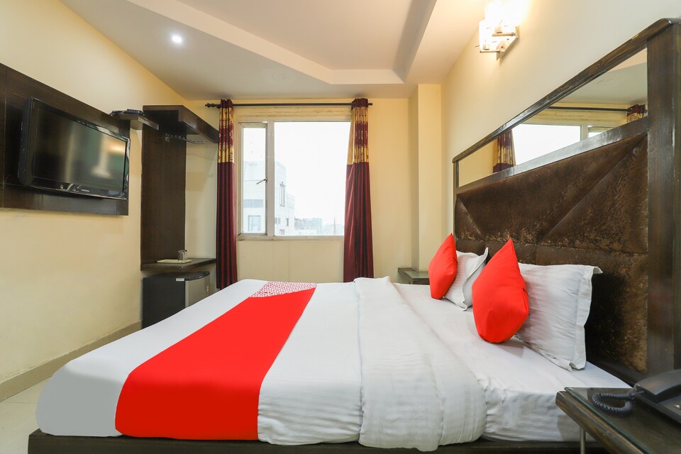 OYO 2157 Hotel High 5 Land, Karol Bagh Delhi, Delhi