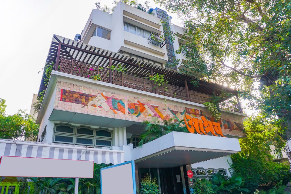 OYO 2161 Hotel Ashray, Swargate Pune, Pune