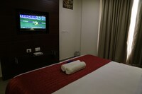 OYO Hotel Clarion Inn