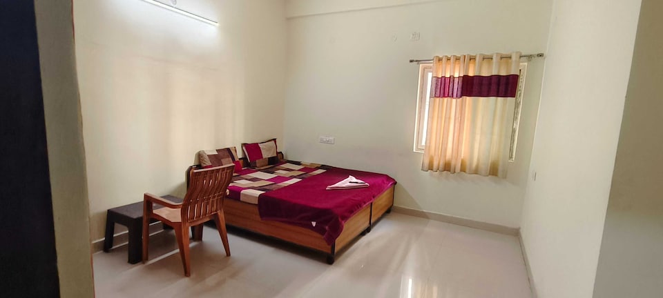 OYO 832224 Hotel Galaxy Grand, Madhapur, Hyderabad