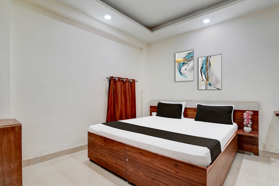 Hotel O Urban Sky, Medanta, Gurgaon