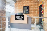 Super Hotel O Dhanori Near Pune Airport