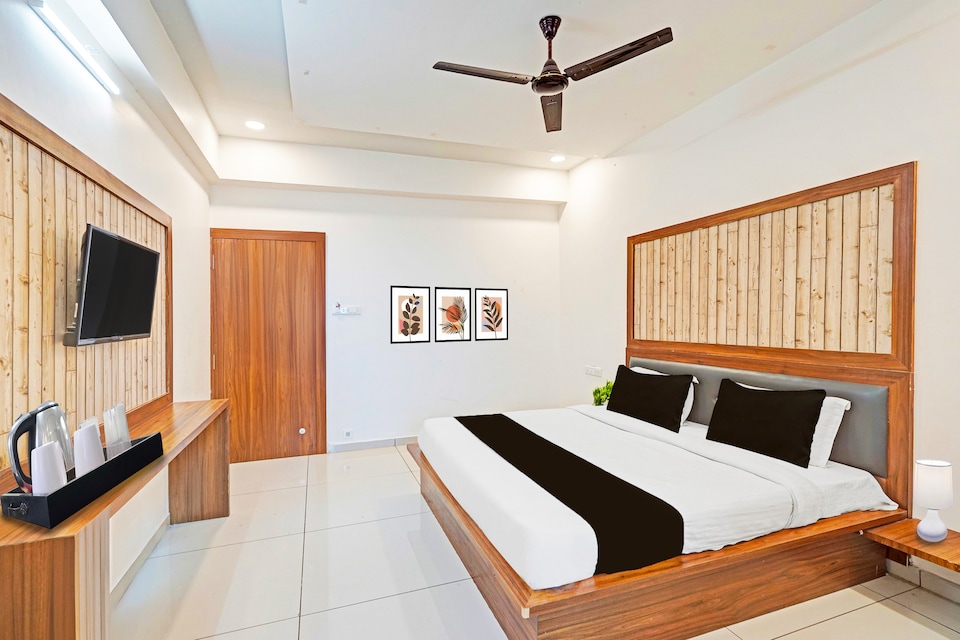 Hotel O Khalikpur Modasa Formerly Hotel Paris, Himmatnagar, Himmatnagar