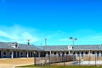 Victorian Inn By OYO Whitesboro US Hwy 82