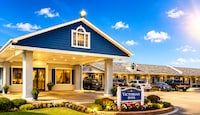 Victorian Inn By OYO Whitesboro US Hwy 82