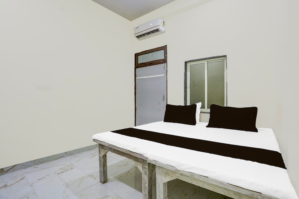 SPOT ON Blue Leaf Hotel, Gwalior, Gwalior