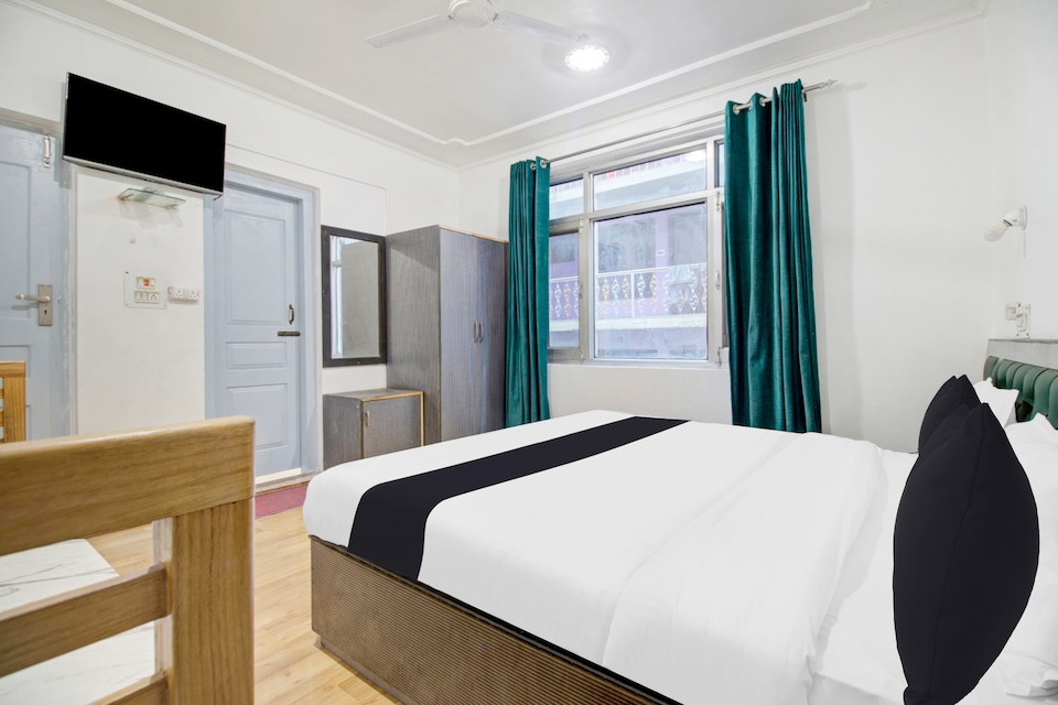 Super Hotel O Zero Bridge Formerly New Time Star, Rajbagh, Srinagar