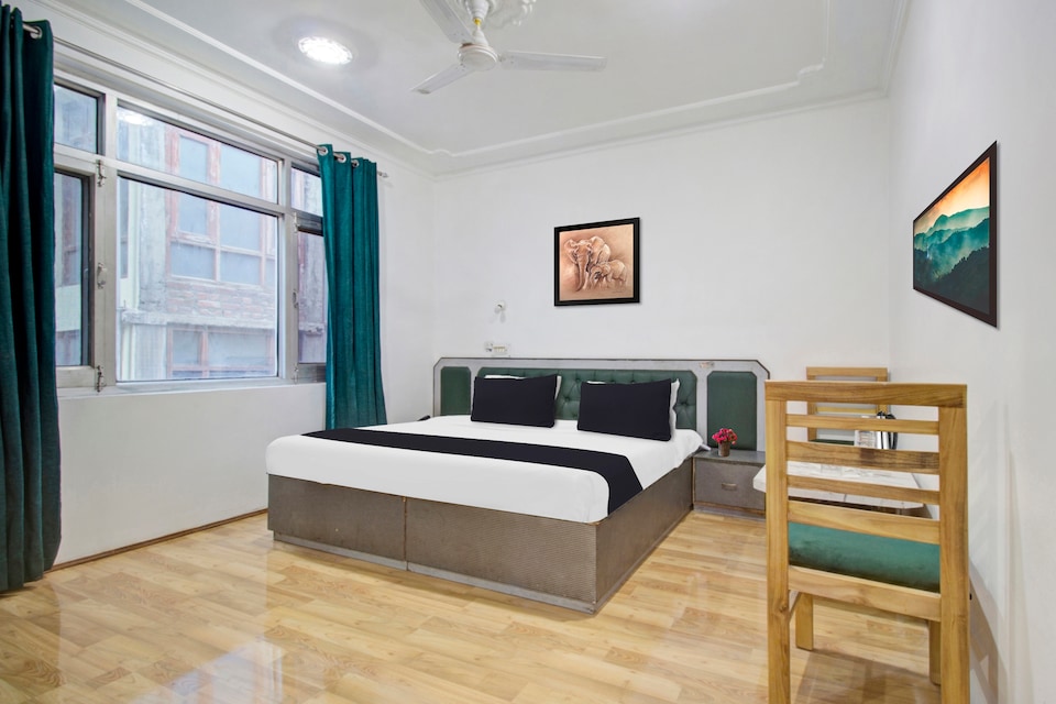 Super Hotel O Zero Bridge Formerly New Time Star, Rajbagh, Srinagar