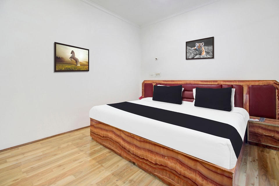 Super Hotel O Zero Bridge Formerly New Time Star, Rajbagh, Srinagar