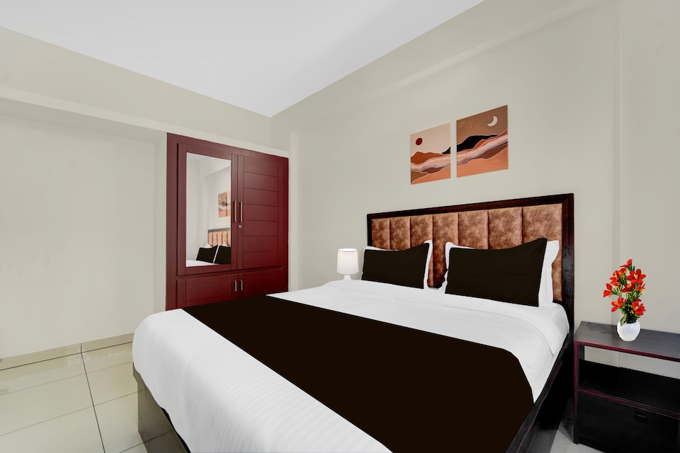 Super Collection O Valiyavila Junction Formerly Prism Heights, Medical College - Pattom, Trivandrum