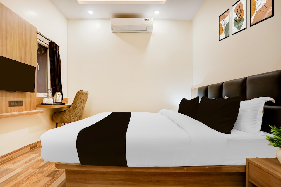 Super Townhouse Oak AIIMS Walmi Govindpur, Anisabad, Patna