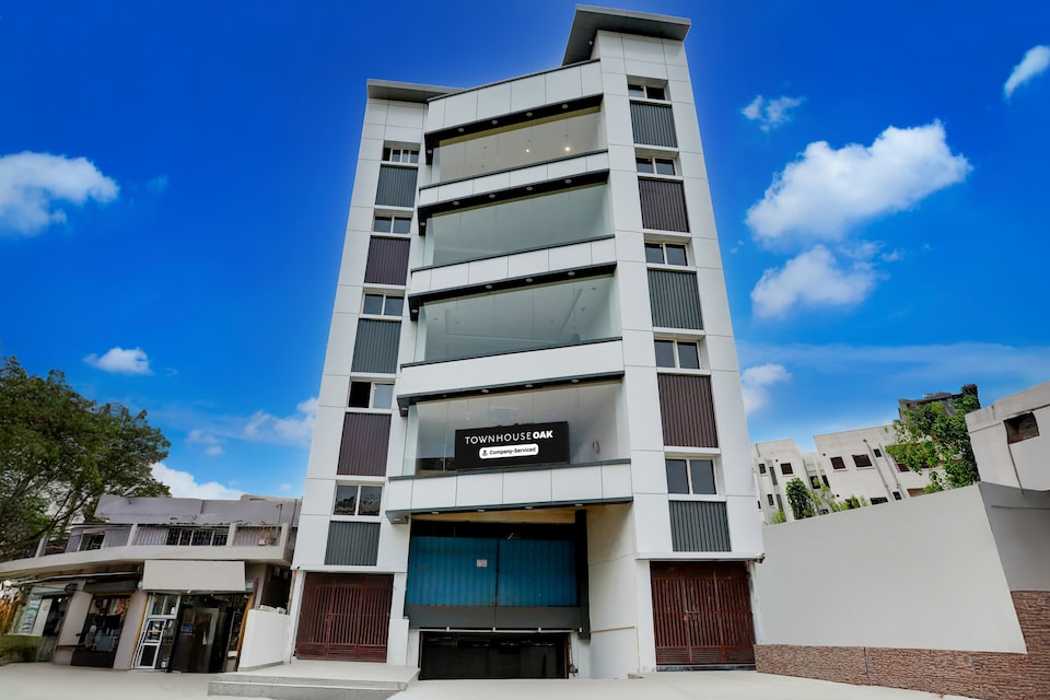 Super Townhouse Oak AIIMS Walmi Govindpur, Anisabad, Patna