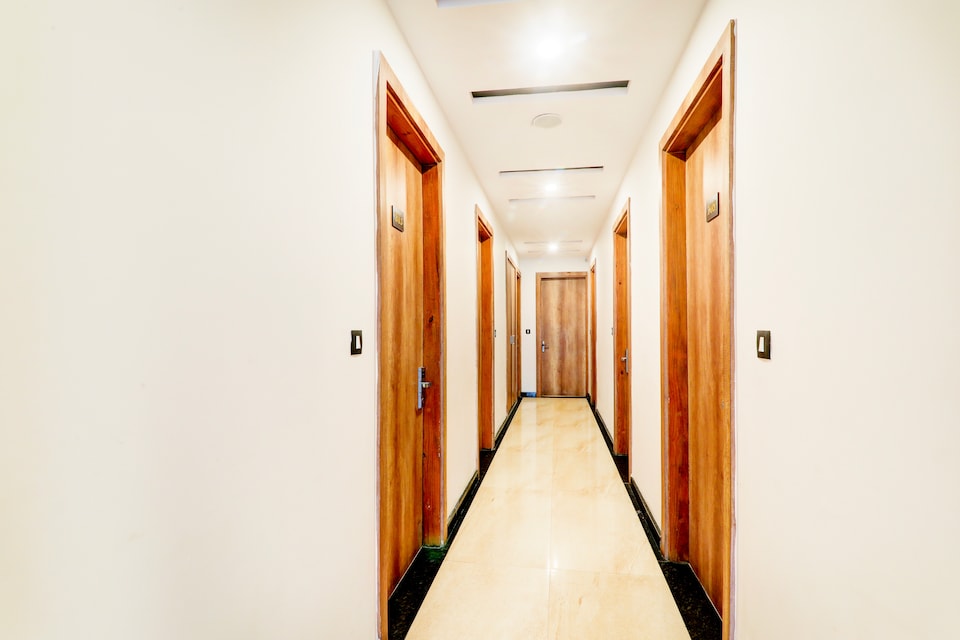 Super Townhouse The Nawab Hotel and Banquet, SGPGI Lucknow, Lucknow