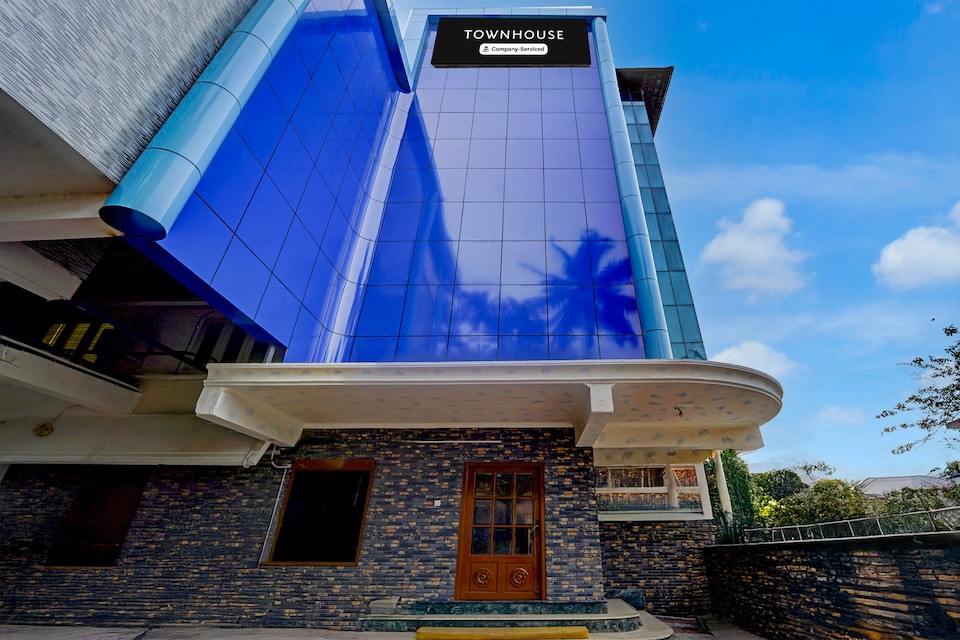 Super Townhouse Green Field Stadium Karyavattom, Technopark Trivandrum, Trivandrum