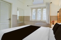 Super Townhouse Green Field Stadium Karyavattom