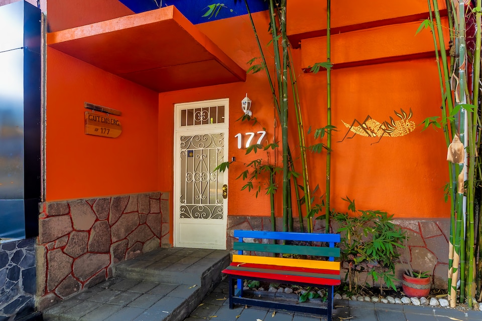 OYO Casa Anzures Mexico City, La Condesa Mexico City, Mexico City