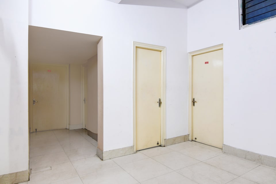 Hotel O Indrani Guest House, Salt Lake Kolkata, Kolkata