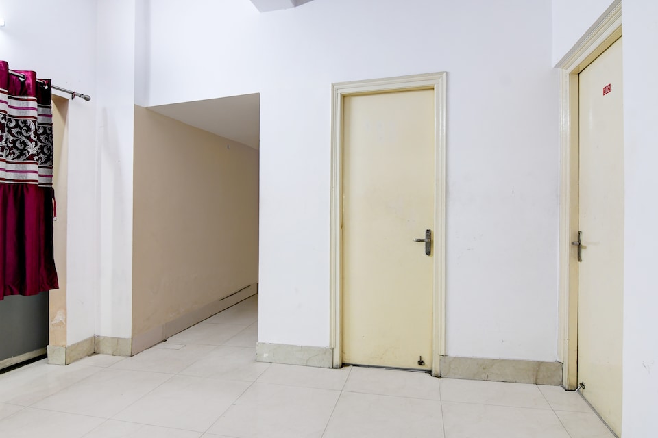 Hotel O Indrani Guest House, Salt Lake Kolkata, Kolkata