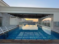 OYO HOME 1451 2 Br Spacious Rooms With Maid Room View Towards Airport