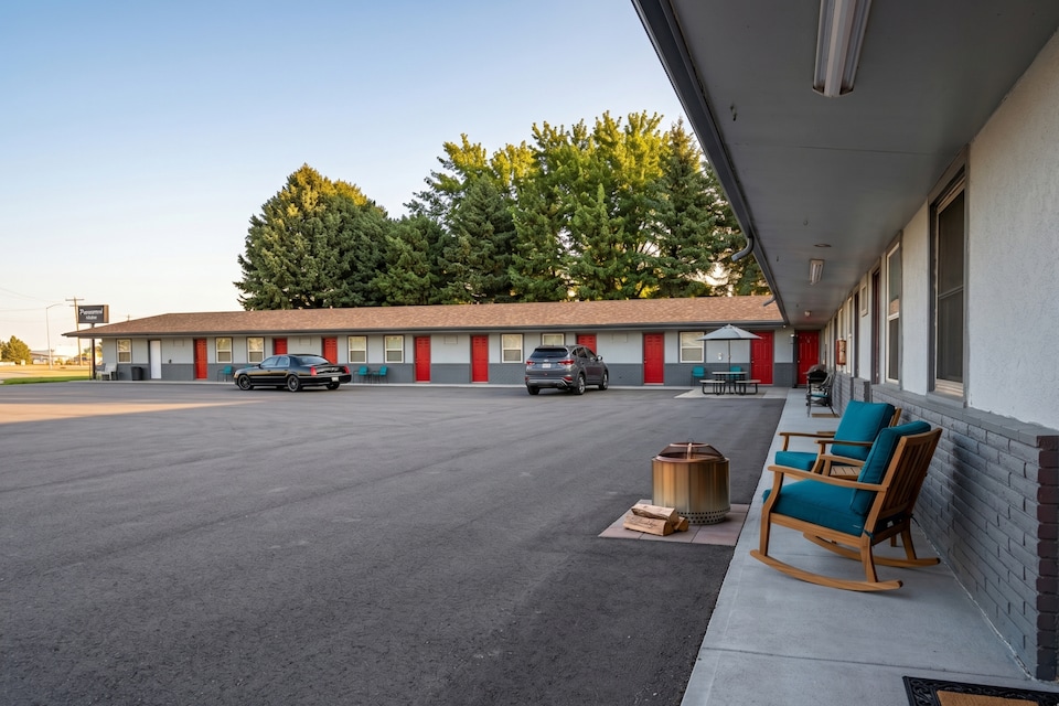 KJ's Inn and Suites By OYO Gettysburg U.S. Hwy 212, Gettysburg, SD, Gettysburg, SD