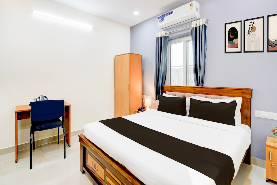 Super Townhouse Lanco Hills Gachibowli, Gachibowli, Hyderabad