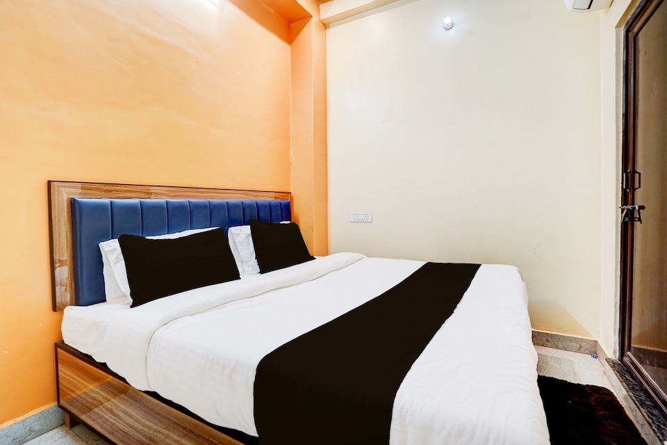 SPOT ON SREE RUDHRA HOME STAY, Cantt, Varanasi