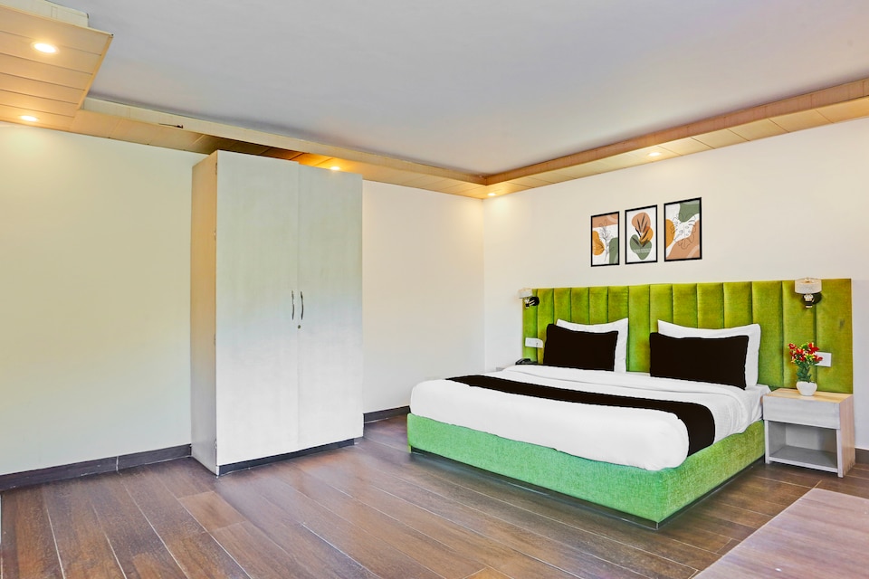 Townhouse Oak ISBT Formerly the Hotel Horizon, ISBT-Tutikandi, Shimla