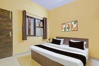 Super Hotel O Shalimar Bagh Max Hospital