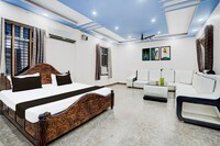 SPOT ON Adhunik Publishing and Guest house